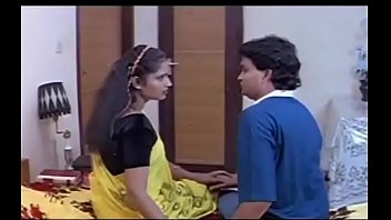 Mallu Uma Maheswari’s Scandalous Uncensored Video: Panty Ripped Off In Wild, Raw Footage