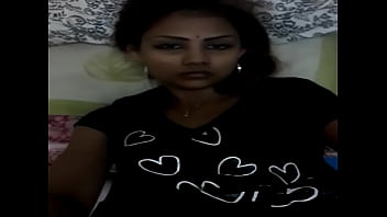Tamil Beauty’s Fingers Exploring Her Wet Pussy