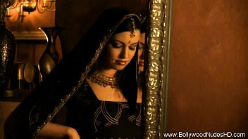 Exotic Indian Beauty Teases And Tempts