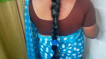 Mature Indian Aunty Flaunts Her Luscious Curves And Tempting Bosom