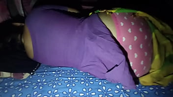 Plump Desi Housewife’s Curvy Rear On Full Display While She Snoozes