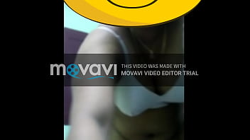 Kinky Kerala Aunty Snaps A Sizzling Selfie