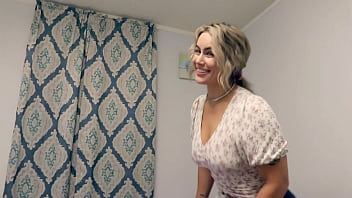 Sharing The Sheets With My Scorching Stepmom