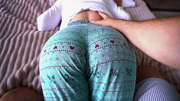 My Step Sister Begged For A Massage And Ended Up Screaming With Pleasure As I Filled Her Mouth With My Hot Load.