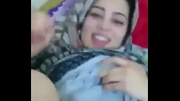 Desi Girl With A Banging Body And Irresistible Moves