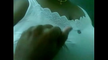 Mallu Aunty Flaunting Her Curvy Tits And Juicy Ass