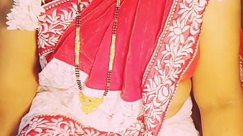 Voluptuous Indian Aunty In A Sheer Saree Pleasures Herself While Moaning Filthy Telugu Words