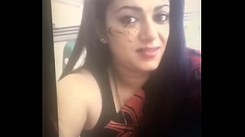 Jennifer Antony’s Mallu Milf Gets A Massive Facial