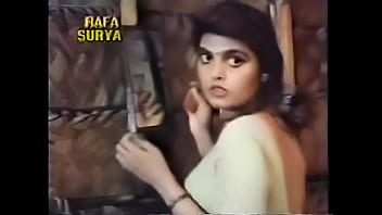 Sizzling Mallu Babes In Steamy Scenes