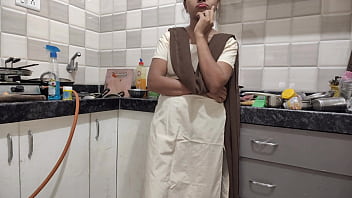 भड़कीली देसी कॉलेज लड़की ने घर आते ही अपने जवान सौतेले भैया के साथ जंगली सेक्स किया