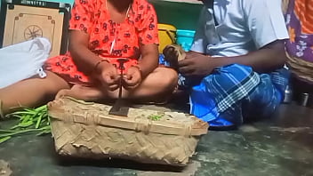 Sensual Tamil Aunty’s Vegetable Cutting Turns Steamy With Uncle’s Hands All Over Her Curves