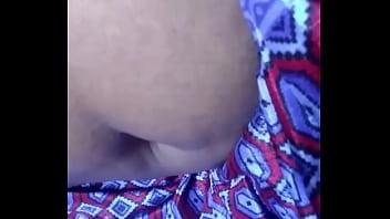 Juicy Desi Aunty’s Deep Navel Teasing For A Wild Time