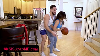 Horny Stepbro Can’t Resist His Voluptuous Stepsister’s Juicy Ass And Begs To Play Ball With Her