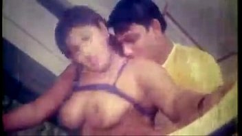 Deshi Bhabi’s Seductive Moves In A Steamy Music Video