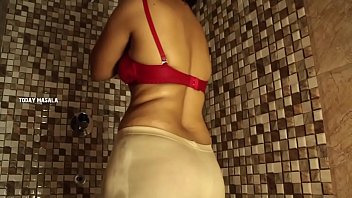 Steamy Mallu Aunty’s Private Shower Session In Her Apartment