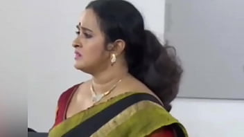 Voluptuous Mallu Aunty With Curves That Drive You Wild