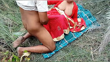 Sultry Bengali Bhabhi Gets Ravaged In The Wild