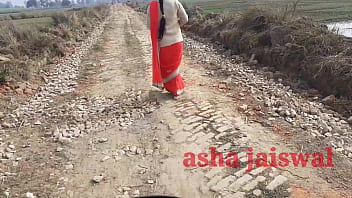 एक अकेली देसी गांव की आंटी को पटाकर गाड़ में पहली बार जबरदस्त चुदाई दी
