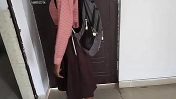Desi Gaon Ki Garmi Bhari School Ki Randiyon Ke Jhulaste Hue Sex Videos