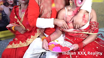 Holi Ke Rang Mein Kho Jao, Masti Bhari Raat Ka Maza Lo