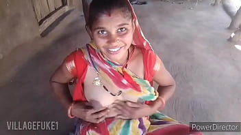 Radha Bhabhi Ki Garam Chudai – Gaon Ke Andhere Kamre Mein Mast Maza