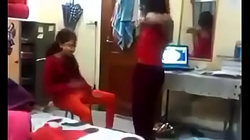 मजेदार हॉस्टल के सेक्सी मज़े