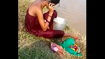 Sultry Desi Bhabhi Bares All In Open Bath