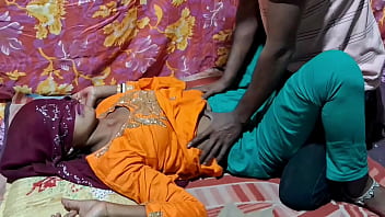 Akele Kamre Mein Malik Ne Naukrani Ki Chut Chudai Kar Di – Garam Garam Desi Sex Web Series Ka Best Scene