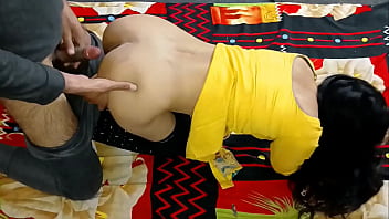 Gripping Punjabi Milf’s Drenched Cunt Pounded Raw