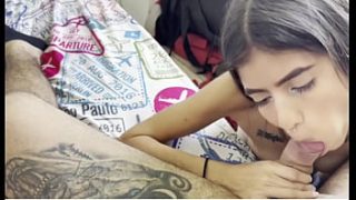 Mi Hermanastra Me Chupa La Verga Con Ganas Mientras Estamos Solos En Casa