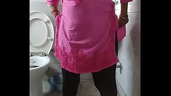 Desi Bhabi Spreading Her Legs And Letting Her Golden Stream Flow In The Bathroom