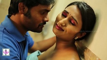 Sizzling Indian Beauty’s Steamy Bathroom Fling – Private Mms Exposed