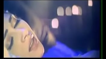 Sizzling Seduction: Akshay Kumar And Karisma Kapoor’s Steamy Encounter In Mere Jeevan Saathi