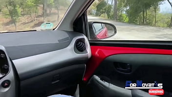 Mamá Latina Cachonda Se Deja Coger Duro En El Asiento Del Auto Por Victor Bloom