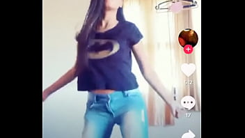 Sultry Desi Beauty’s Seductive Moves Unleashed