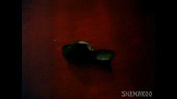 Sizzling Rakhee Intimate Encounter – Paroma’s Passionate Classic Scene