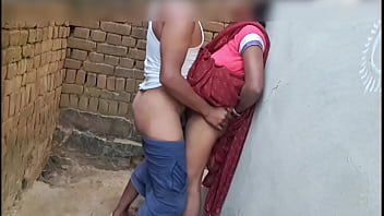 Voluptuous Desi Diva With A Juicy Peach