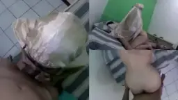 Menggoda Istri Tetangga Yang Montok Berbalut Mukena