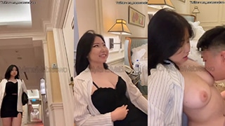 Panggil Miss Breewales, Amoy Kesayangan, Ke Kamar Hotel Untuk Sarapan Panas