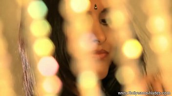 Unveiling The Alluring Seduction Of A Voluptuous Indian Milf