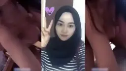Bidadari Berjilbab Dengan Payudara Montok