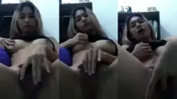 Bocah Cantik Basah Mengocok Memek Sampai Muncrat