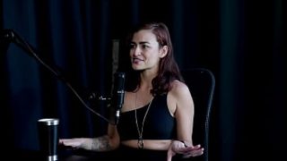 A Mãe Flagrou Minha Suruba, Ainda Não Comecei A Gravar Com Travestis, Resolvi Dar Uma Pausa Pra Sarar, E Agora Me Chamam De “atriz Gospel Do Pornô” – Kamilla Werneck (sheer/red)