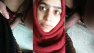Lahore Stud Pounds His Hijabi Girlfriend’s Shaved Pakistani Pussy