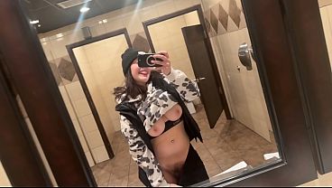 Bringing The Milf Back From The Bar To Fill Her Up