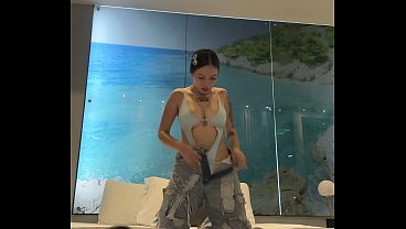 Sultry Young Amateur Olivia Quinn’s Naughty Debut