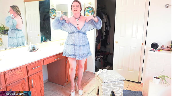 Helping My Stepmom Slip Into Her Dress, Then Filling Her Up With My Seed