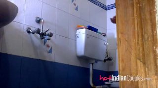 Steamy Shower Fuck: Shilpa Raghav’s Wild Indian Couple Session