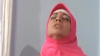 Hijabi Temptress Unleashed: From Pious To Provocative In A Scorching Pakistani Affair