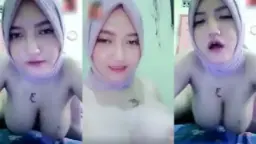 Ukhti Seksi Payudara Besar Menggairahkan Di Live Streaming